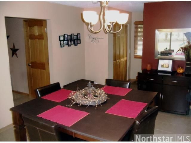 4019 Cinnabar Dr, Eagan, MN 55122