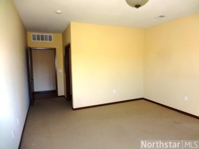 101 Saint Olaf Ave #107, Northfield, MN 55057