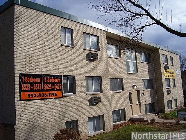 1495 Rose Ave E, Saint Paul, MN 55106