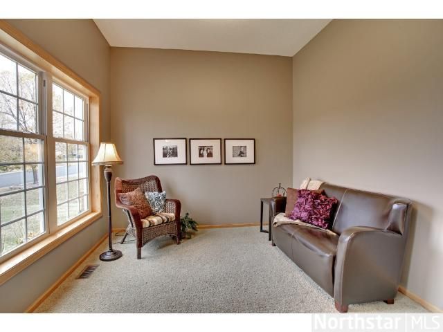 6560 Clearwater Creek Dr, Lino Lakes, MN 55038
