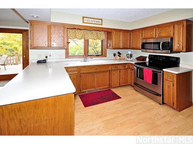 7029 Autumn Ter, Eden Prairie, MN 55346