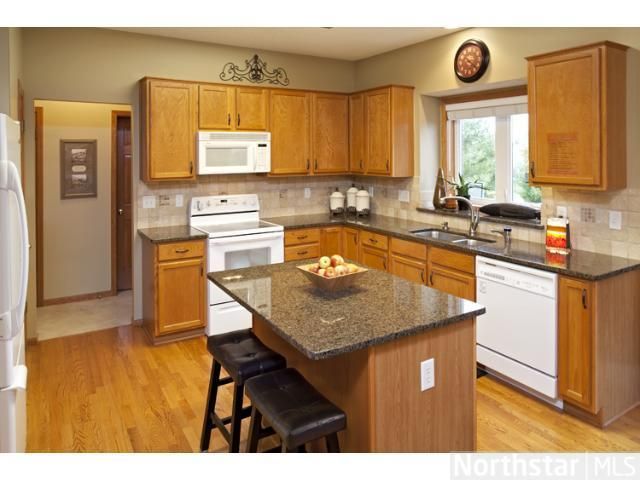 10604 Golden Eagle Trl, Woodbury, MN 55129