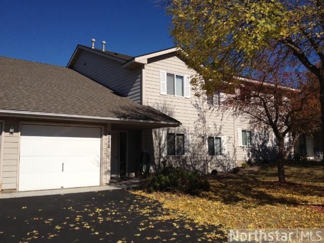 6260 Magda Dr #C, Maple Grove, MN 55369