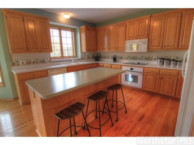 3220 Staloch Pl, Stillwater, MN 55082