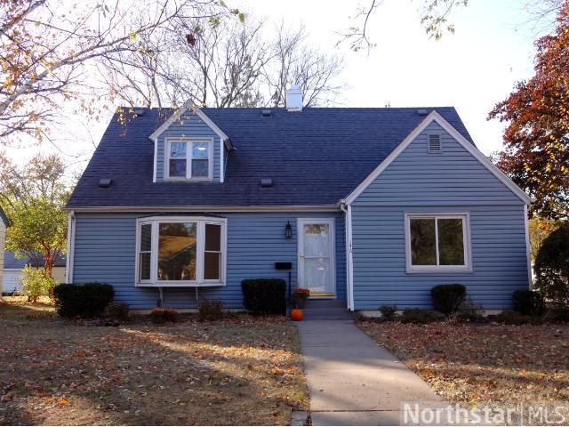 146 16th Ave N, Hopkins, MN 55343