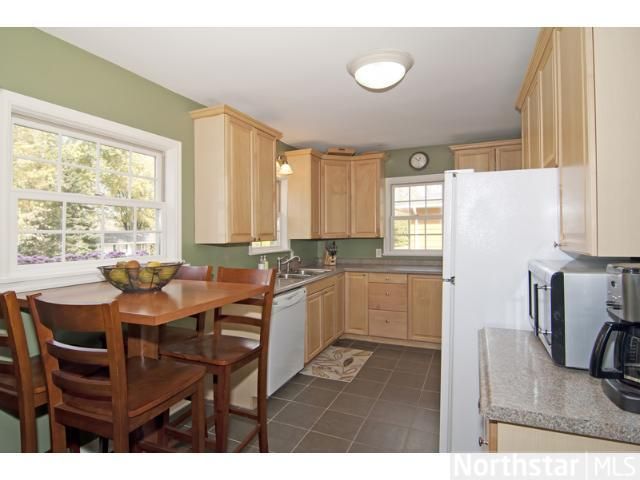 574 Hiawatha Ave, Mendota Heights, MN 55118