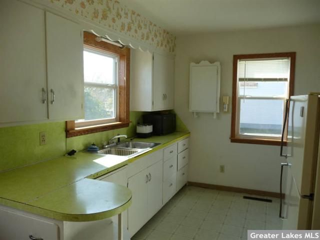 321 Minnesota Ave E, Sebeka, MN 56477
