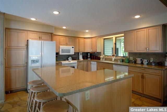 2242 Hunters Point Rd SW, Nisswa, MN 56468