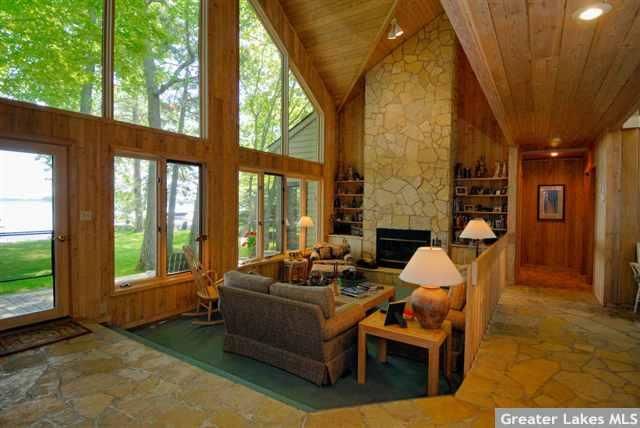 2242 Hunters Point Rd SW, Nisswa, MN 56468