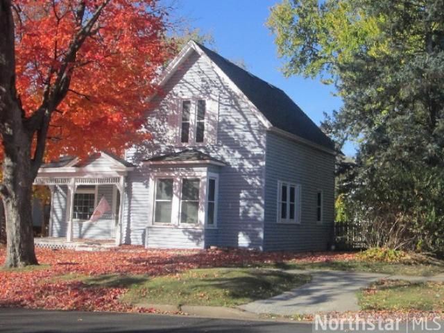 321 Lewis St, River Falls, WI 54022