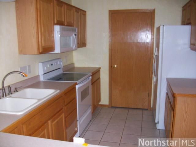 322 Perch Ln, Winsted, MN 55395