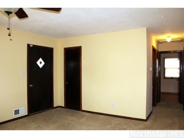 604 Earl St, Saint Paul, MN 55106