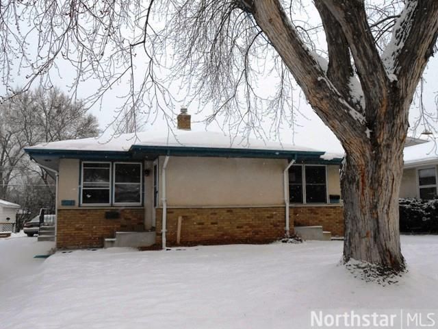 723 Iowa Ave E, Saint Paul, MN 55106