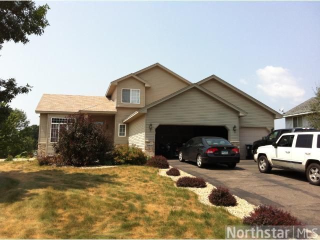 25920 12th St W, Zimmerman, MN 55398