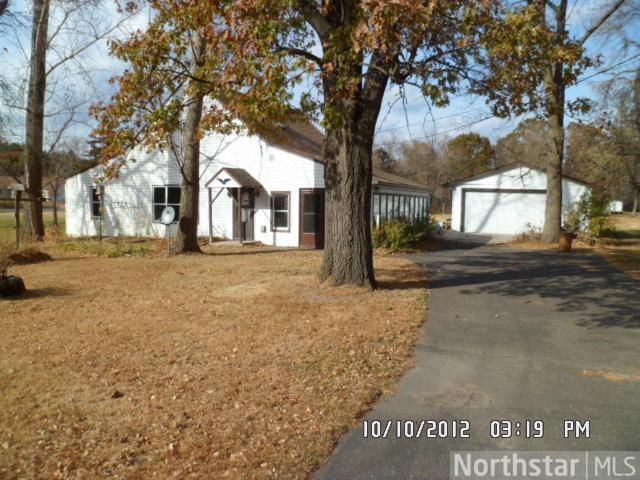 221 Broadway St NW, Bethel, MN 55005