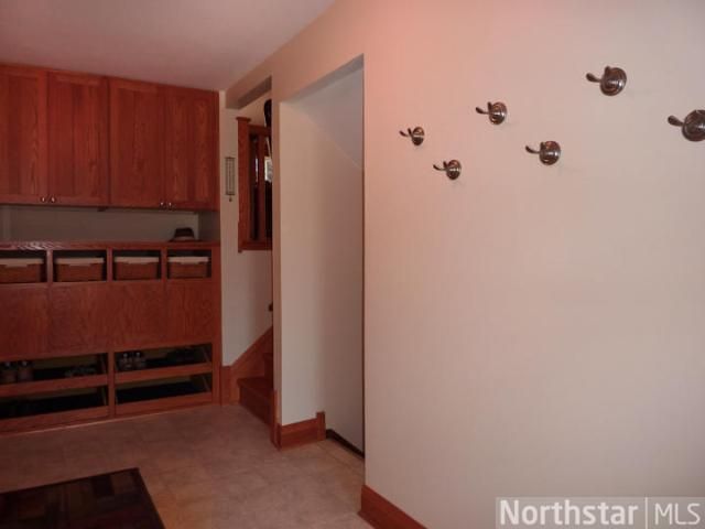 1804 Mckinley Dr, Northfield, MN 55057