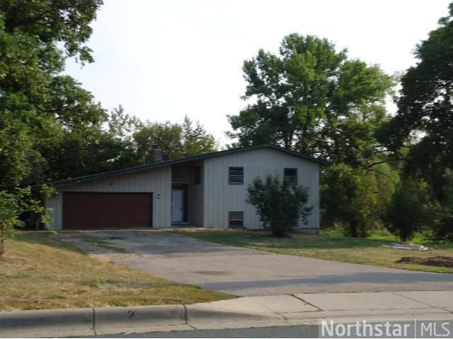 6640 146th St W, Savage, MN 55378