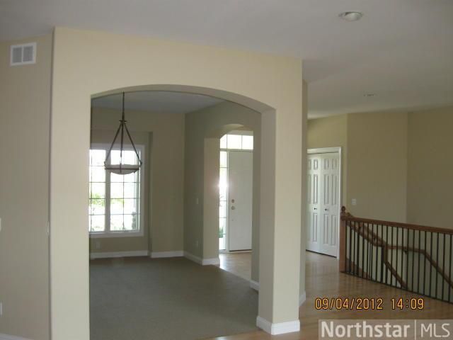 2976 Fairway Dr, Chaska, MN 55318