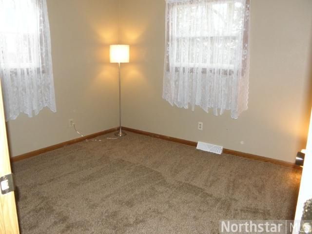 506 3rd Ave W, Ellendale, MN 56026