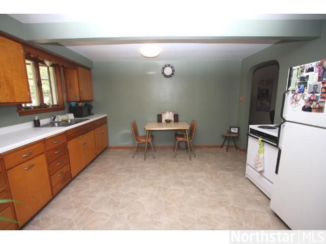 1042 Brookline Ave, Eau Claire, WI 54703