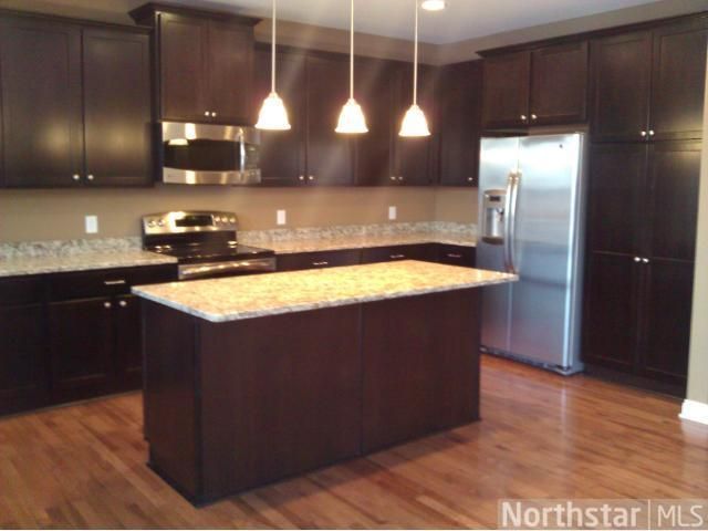 1145 Moers Dr, Chaska, MN 55318