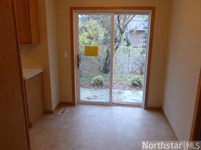 1326 Council Oaks Dr, Spring Lake Park, MN 55432