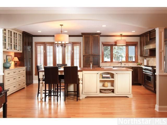 6532 Navaho Trl, Edina, MN 55439