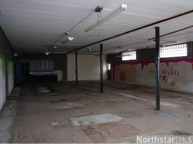 305 W 4th St, Rush City, MN 55069