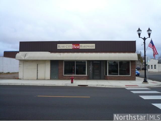 305 W 4th St, Rush City, MN 55069