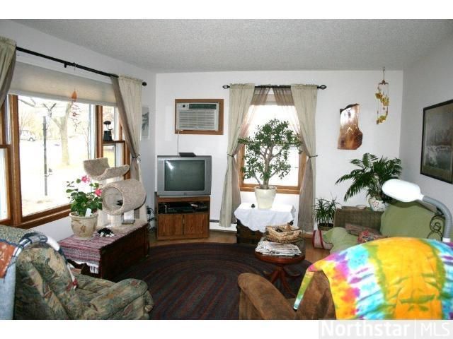 926 Lilac Dr, Sauk Centre, MN 56378