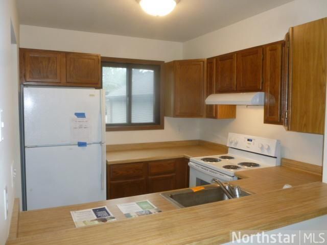 385 Shelard Pw #101, Saint Louis Park, MN 55426