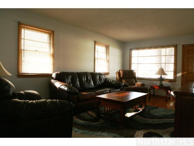1748 Hollywood Ave NE, Minneapolis, MN 55418