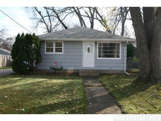 1748 Hollywood Ave NE, Minneapolis, MN 55418
