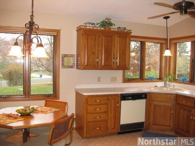 5824 Royal Oaks Dr, Shoreview, MN 55126