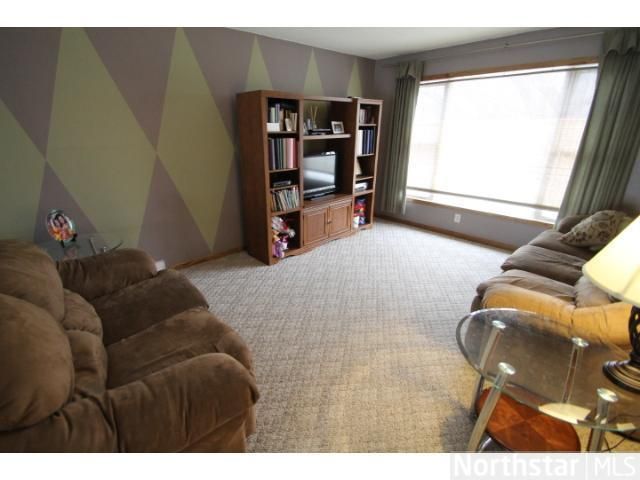 114 S 2nd Ave E, Melrose, MN 56352