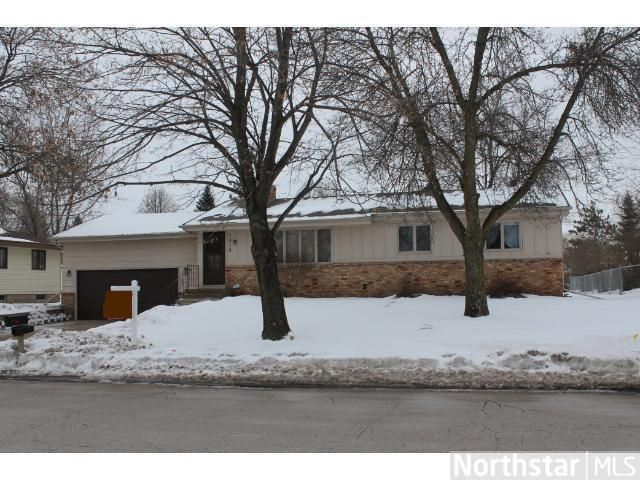 1018 Sunny Ln, Anoka, MN 55303