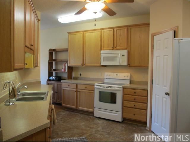 5272 Greenwood Dr, Mounds View, MN 55112
