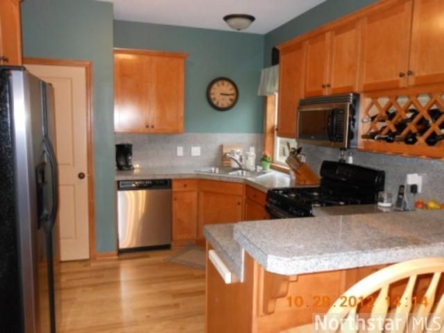 180 Warner Ave N, White Bear Lake, MN 55115