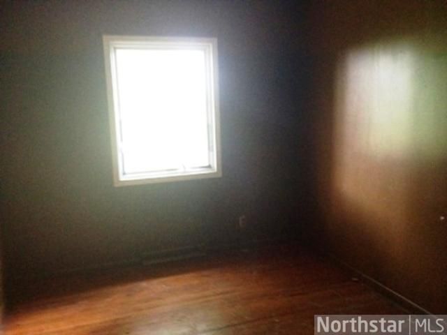 31205 216th St, Henderson, MN 56044