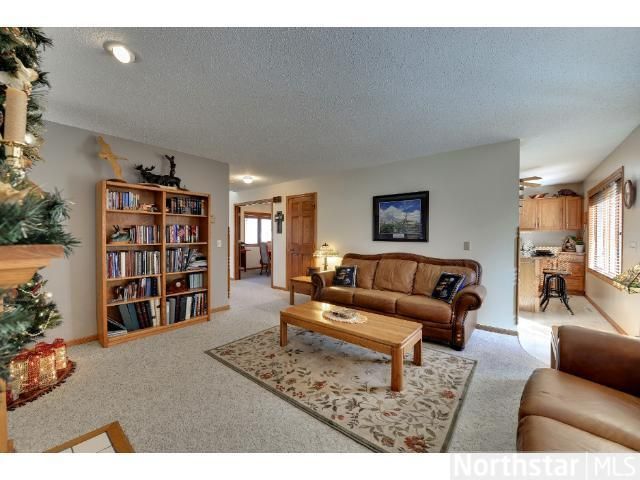 7325 Moonlight Ln, Eden Prairie, MN 55346