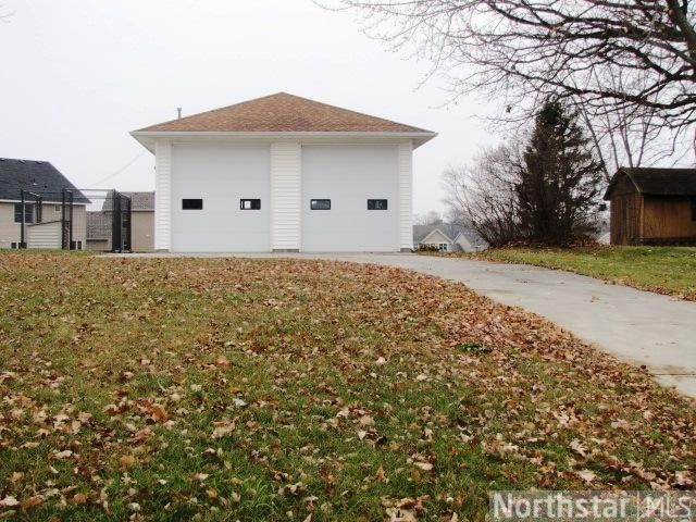 402 Main St N, Lonsdale, MN 55046