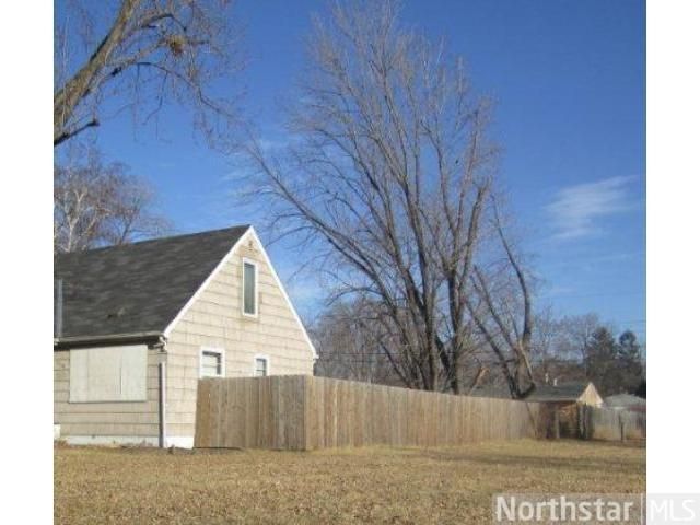 5728 Irving Ave N, Brooklyn Center, MN 55430