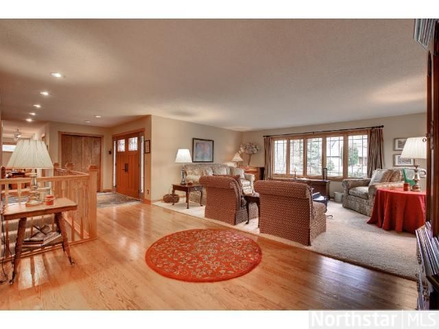2800 Garland Ln N, Plymouth, MN 55447
