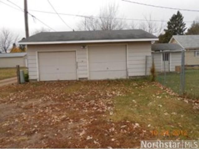 1004 3rd St SW, Crosby, MN 56441