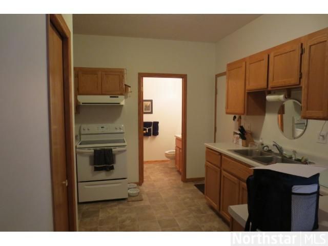 632 Roundhouse St, Shakopee, MN 55379