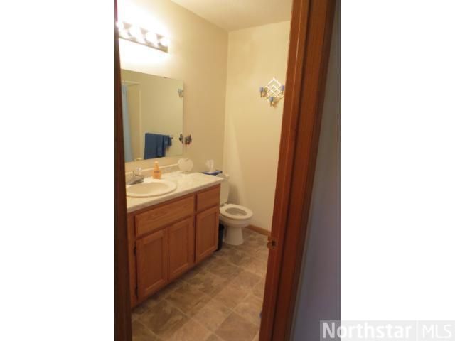 632 Roundhouse St, Shakopee, MN 55379