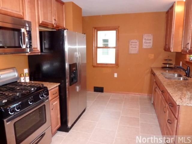 1492 Margaret St, Saint Paul, MN 55106