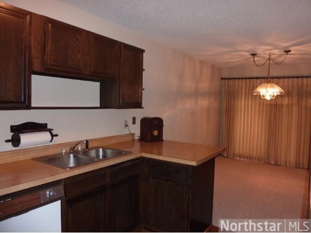 1822 E 123rd St, Burnsville, MN 55337