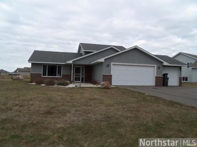 302 13th St NE, Milaca, MN 56353