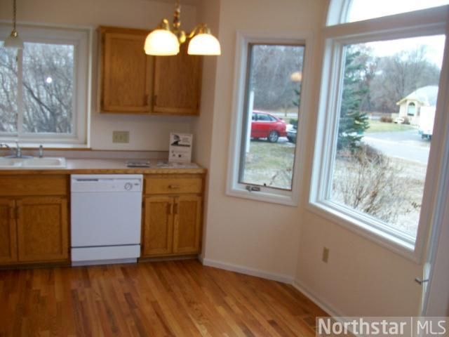 11541 Alder St NW, Coon Rapids, MN 55448